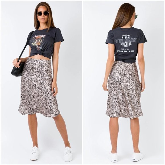 Princess Polly Dresses & Skirts - Princess Polly Zazu Leopard Midi Skirt